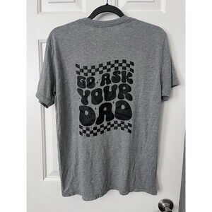 Next Level Apparel Women’s Gray Graphic T-Shirt Size Regular Large